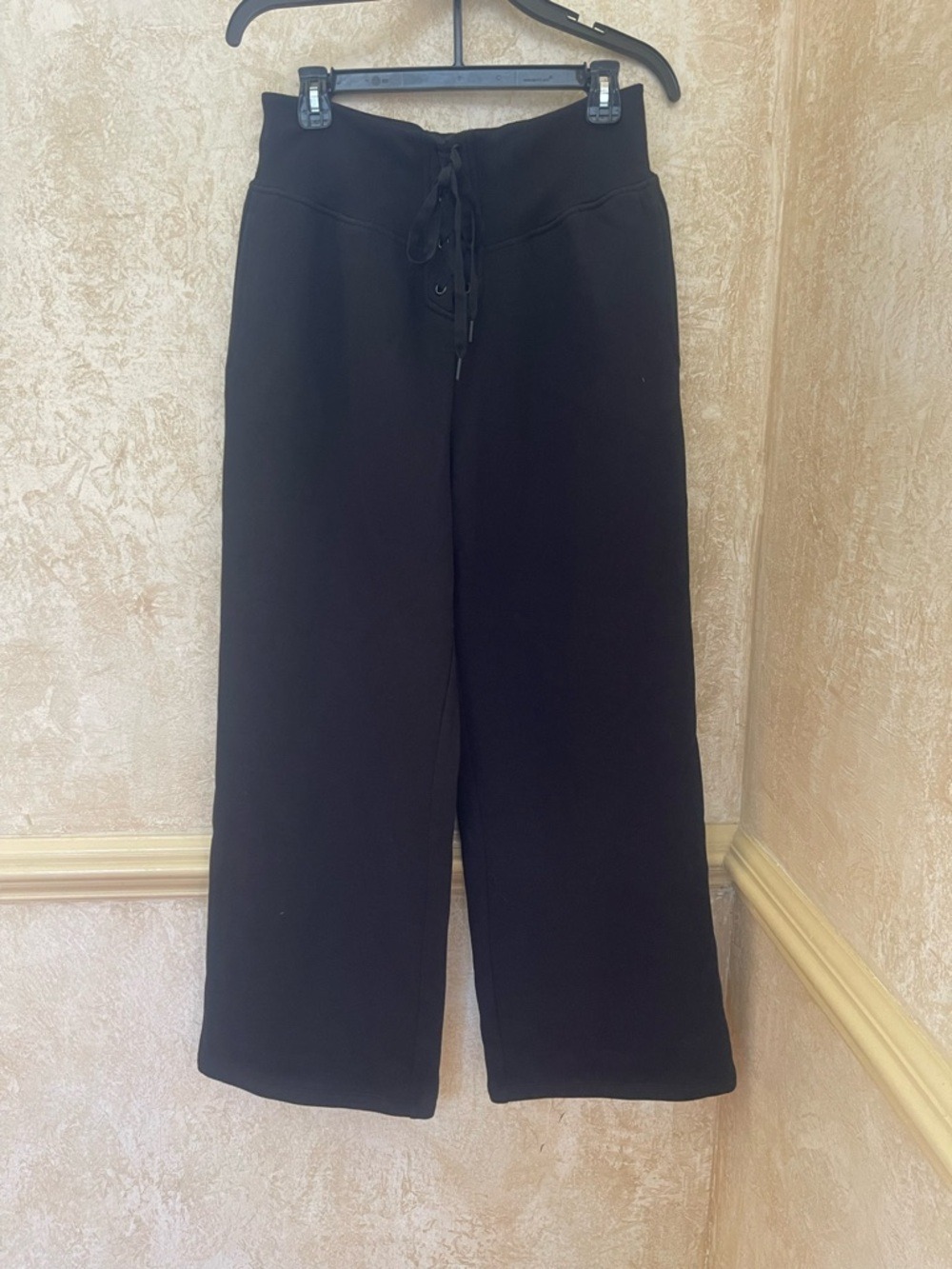 Victoria’s Secret Black Lace Up High Waisted Wide Leg Loungewear Pants Large NWT - Picture 2 of 14
